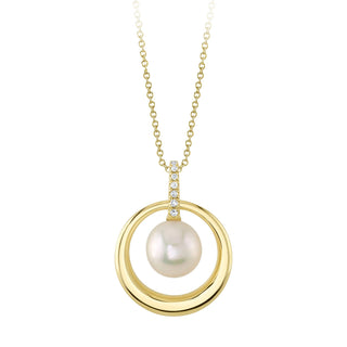 Pearl circle pendant