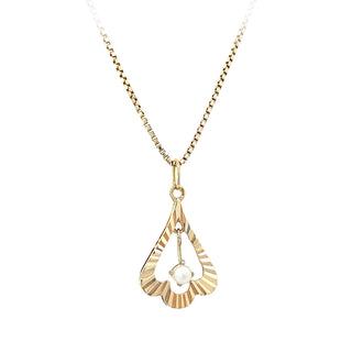 Vintage pearl pendant