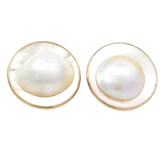 Blister pearl studs