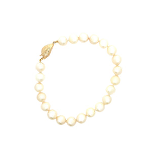 Pearl bracelet