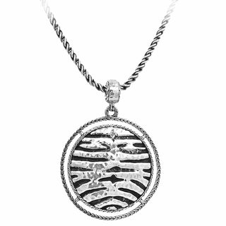 Hardy Macan pendant