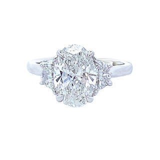 Oval 3-stone ring