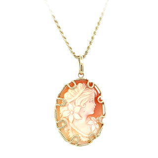 Cameo pendant