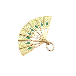 18k Fan charm