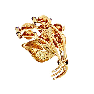 Flower pin