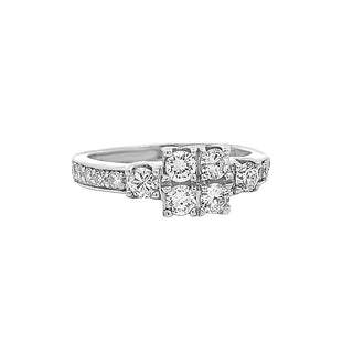 Diamond cluster ring