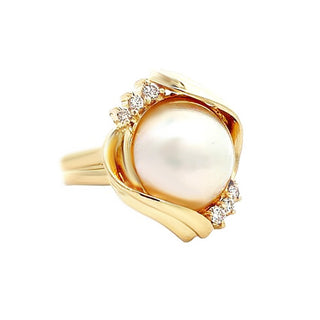 Vintage pearl ring