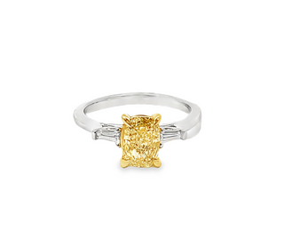 14KW GOLD 1.71CT 3-STONE LAB-G