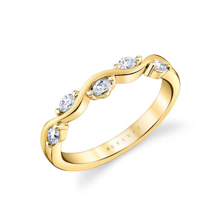 Leaf Style Diamond Band