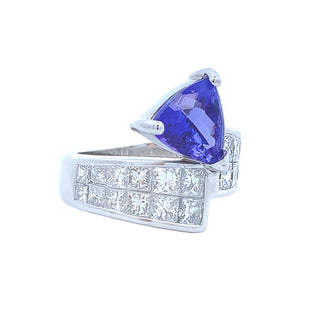 PLatinum Vintage tanzanite ring