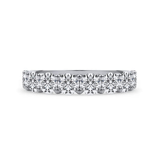 Round Brilliant Cut U Scallop 1/2 Eternity Band